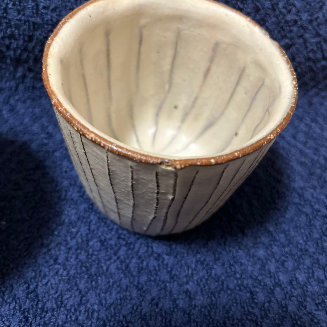 suetukuri 岩崎晴彦　粉引き線文カップ（中）