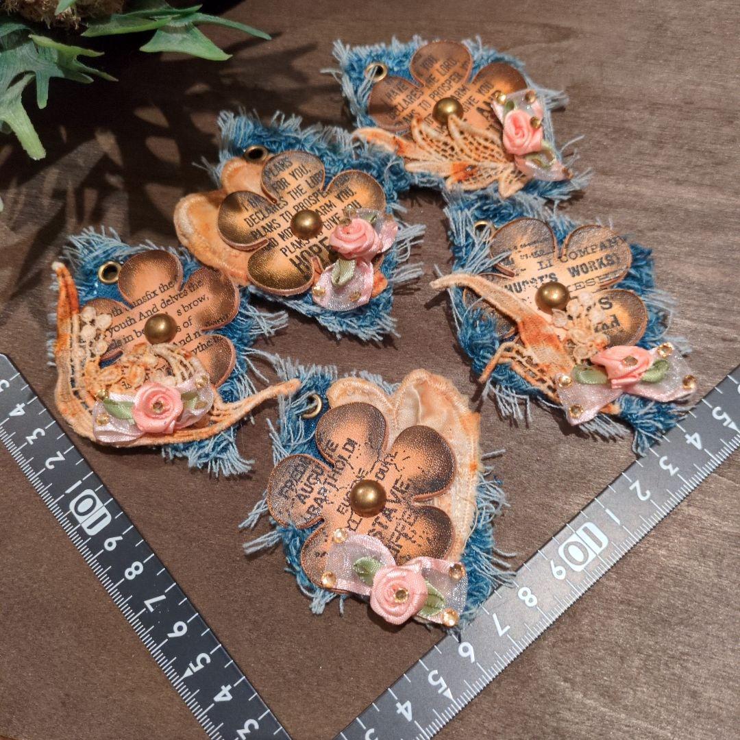 デニムリメイク☆レトロクラシックシャビータグ✨️キラキラお花