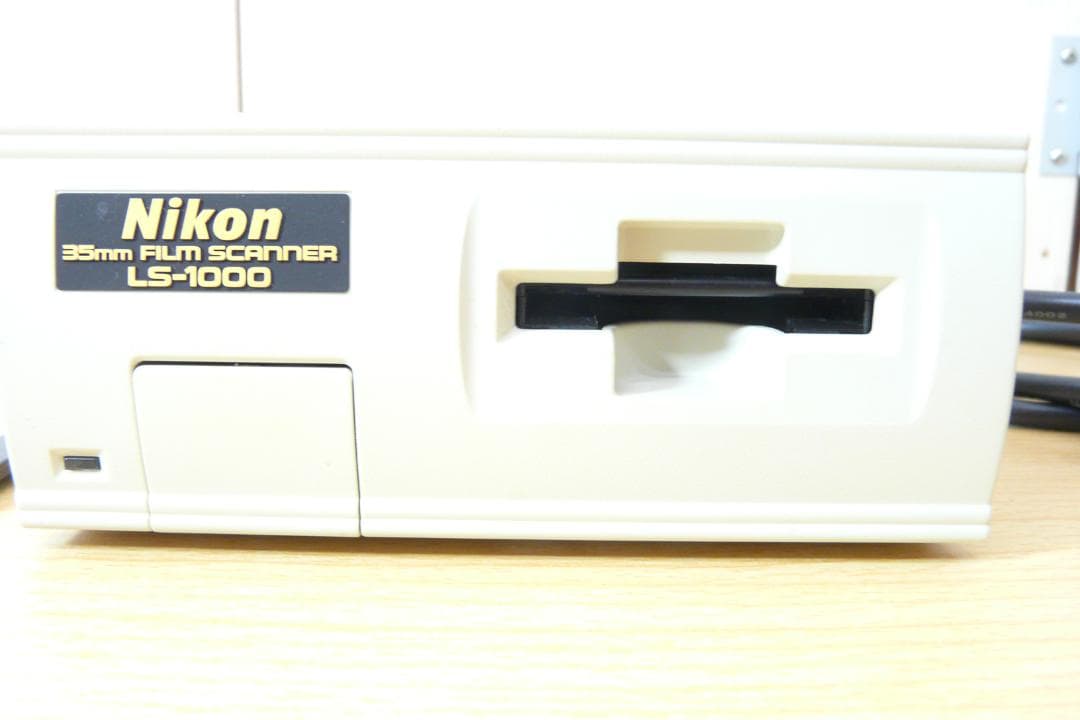 Nikon LS-1000 35mmフィルムスキャナー