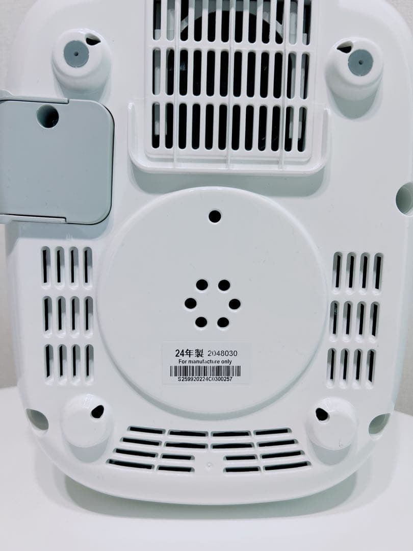 未使用　東芝 炊飯器 3合 RC-5XW(W)