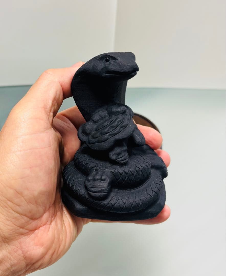 黒曜石　蛇神様