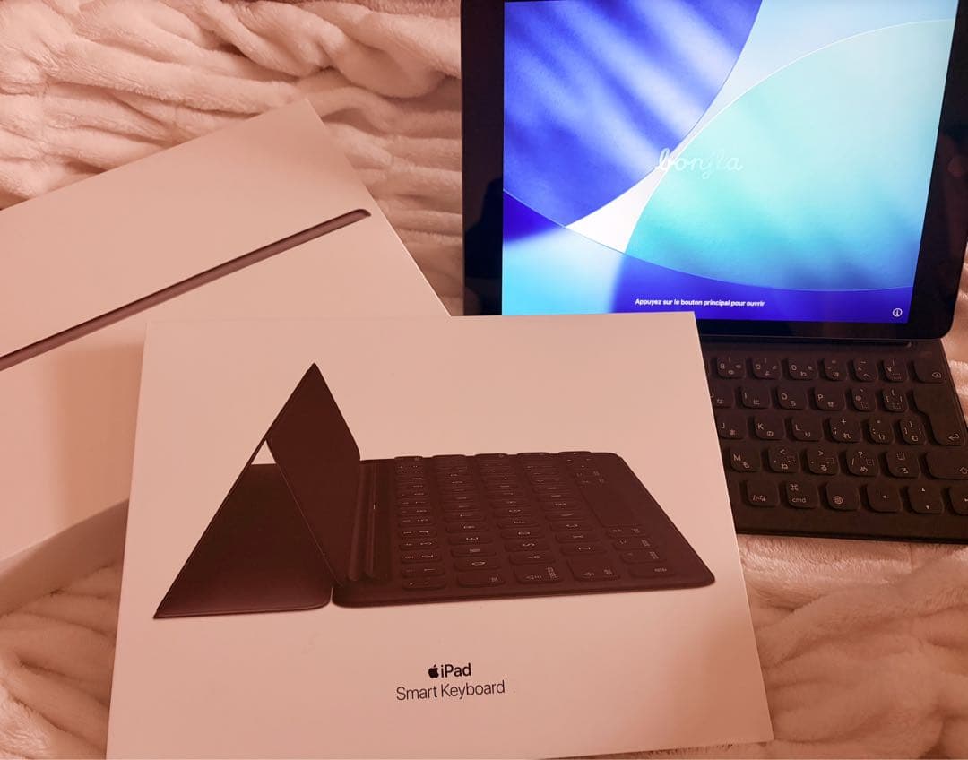 美品 iPad 第9世代 256GB Smart Keyboard 付き