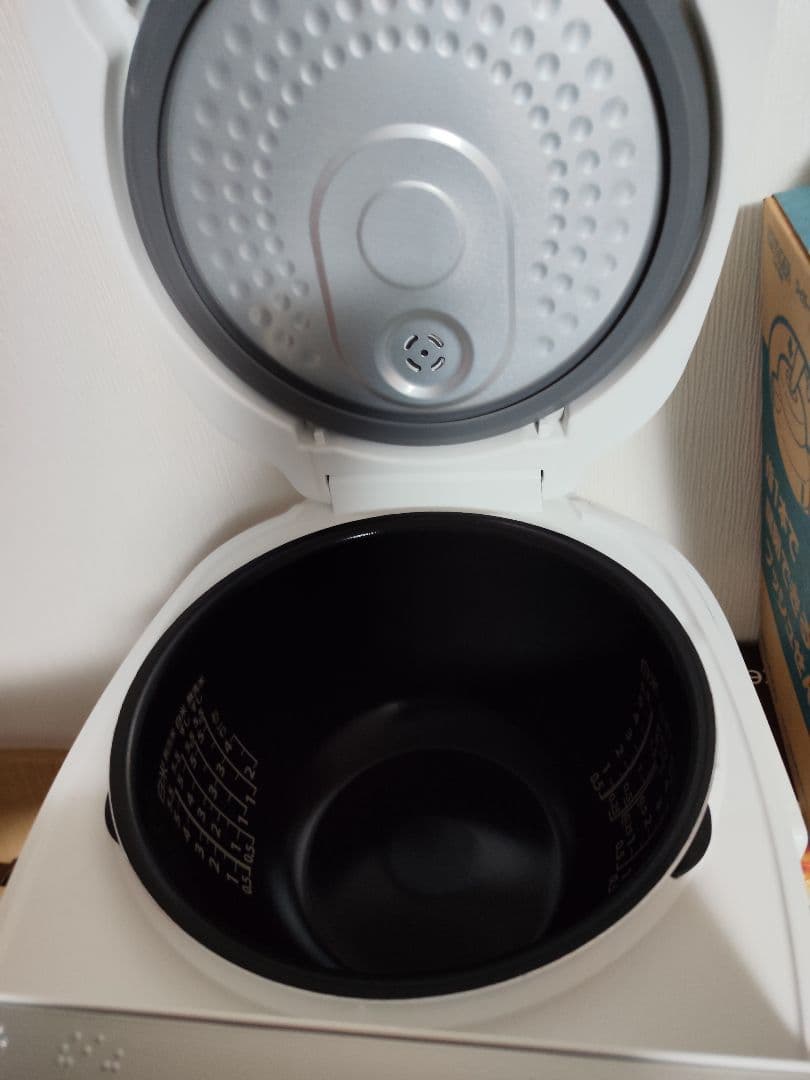 TOSHIBA RC-10HW 炊飯器 1.0L IH