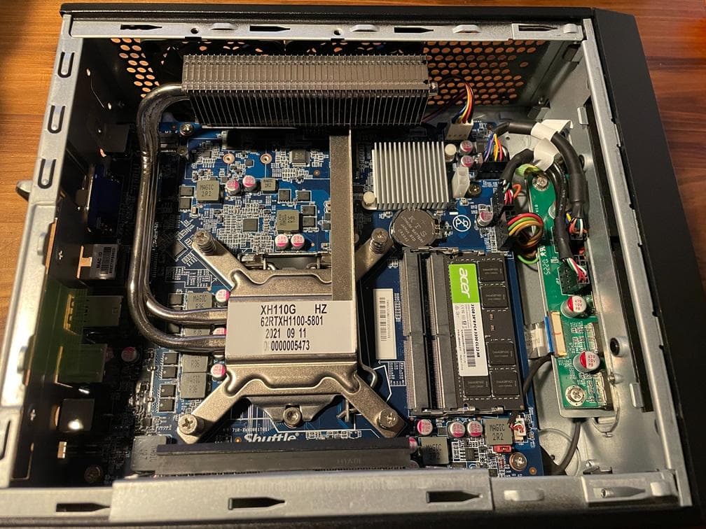 Shuttle XH410G i7-10700T 32GB SSDなし