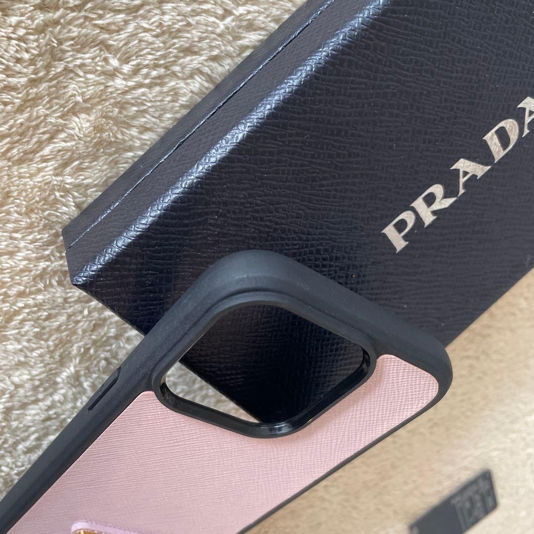 amipari【超美品】PRADA iPhone15pro ケース