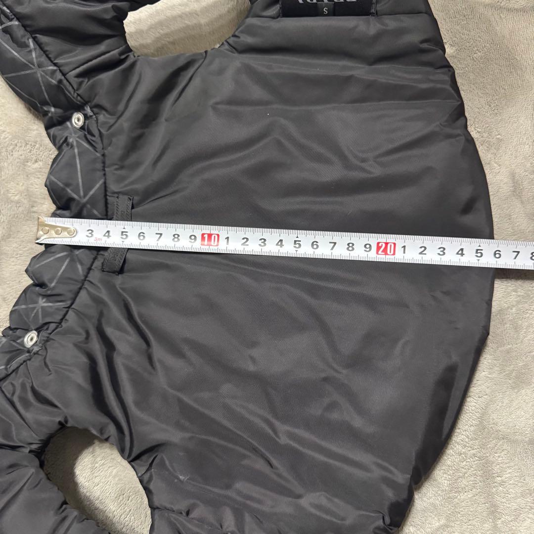 s*6様 プラダ　ダウンジャケット 犬用 ペットダウン prada 黒 トライア