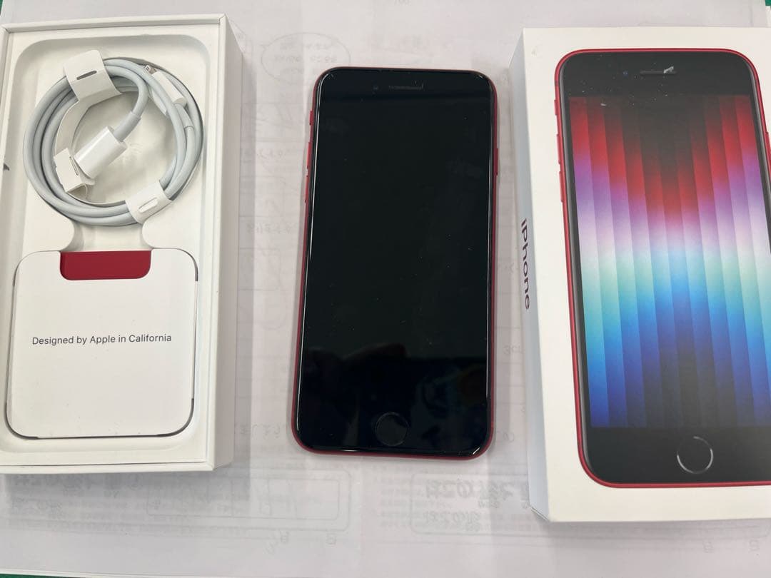 iPhone SE 第３世代 レッド 64GB