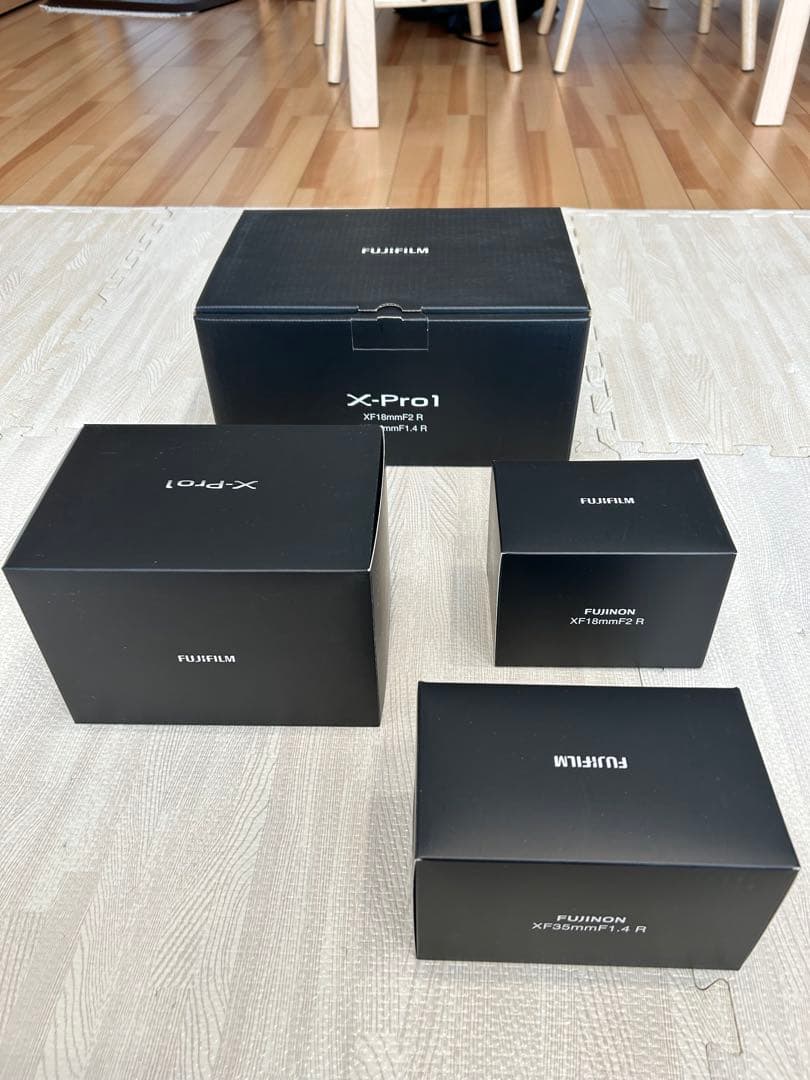 FUJIFILM X-Pro1 ダブル単焦点レンズキット(おまけ付き)