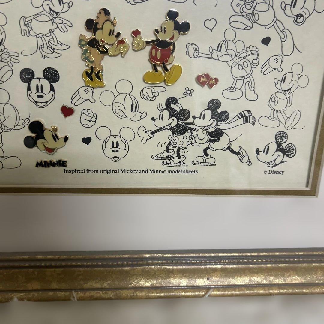 2500点限定★ディズニー　ミッキー　ミニー　model sheet バッジ