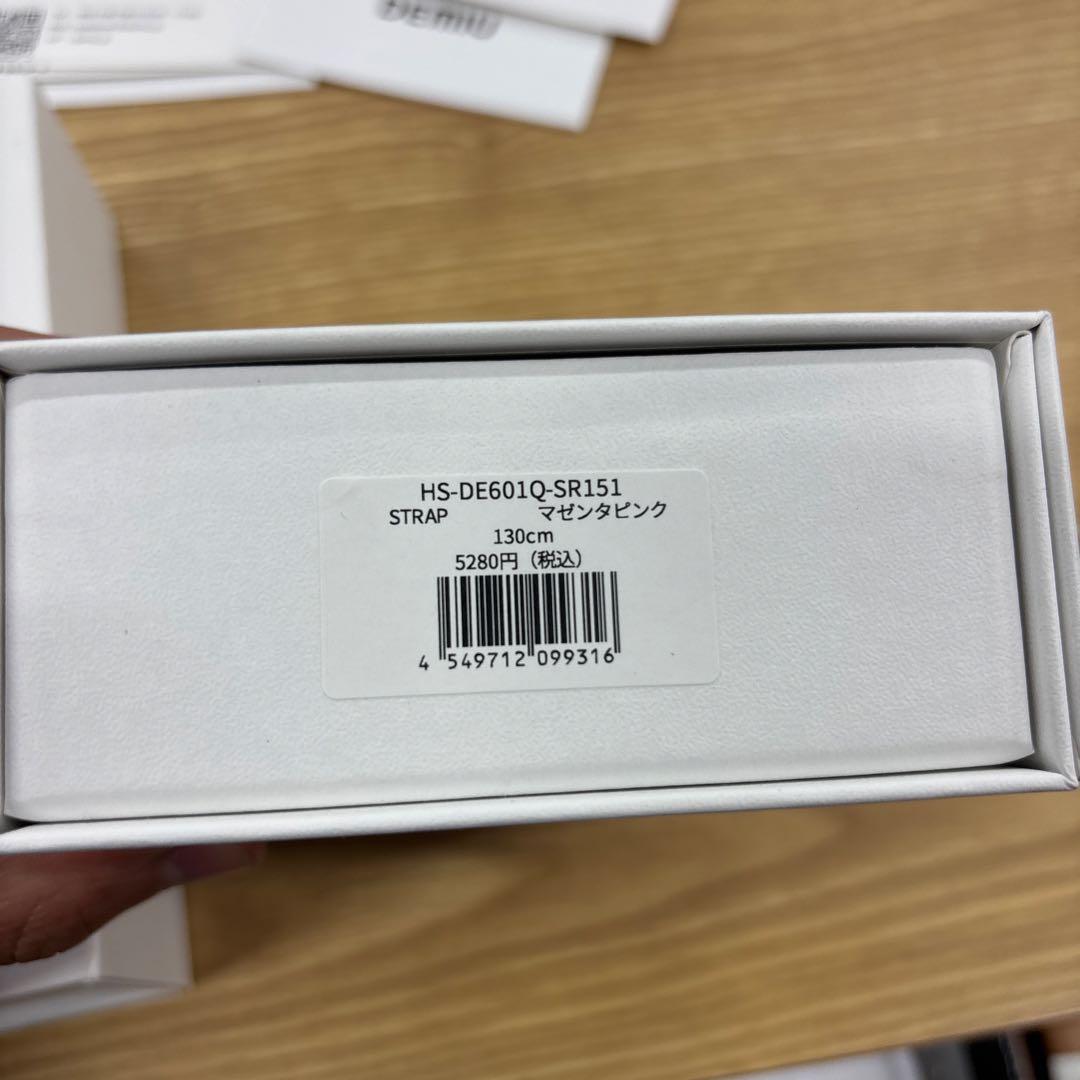 DEMIU レザー iPhone15ボディケース マゼンタピンクショルダー付き
