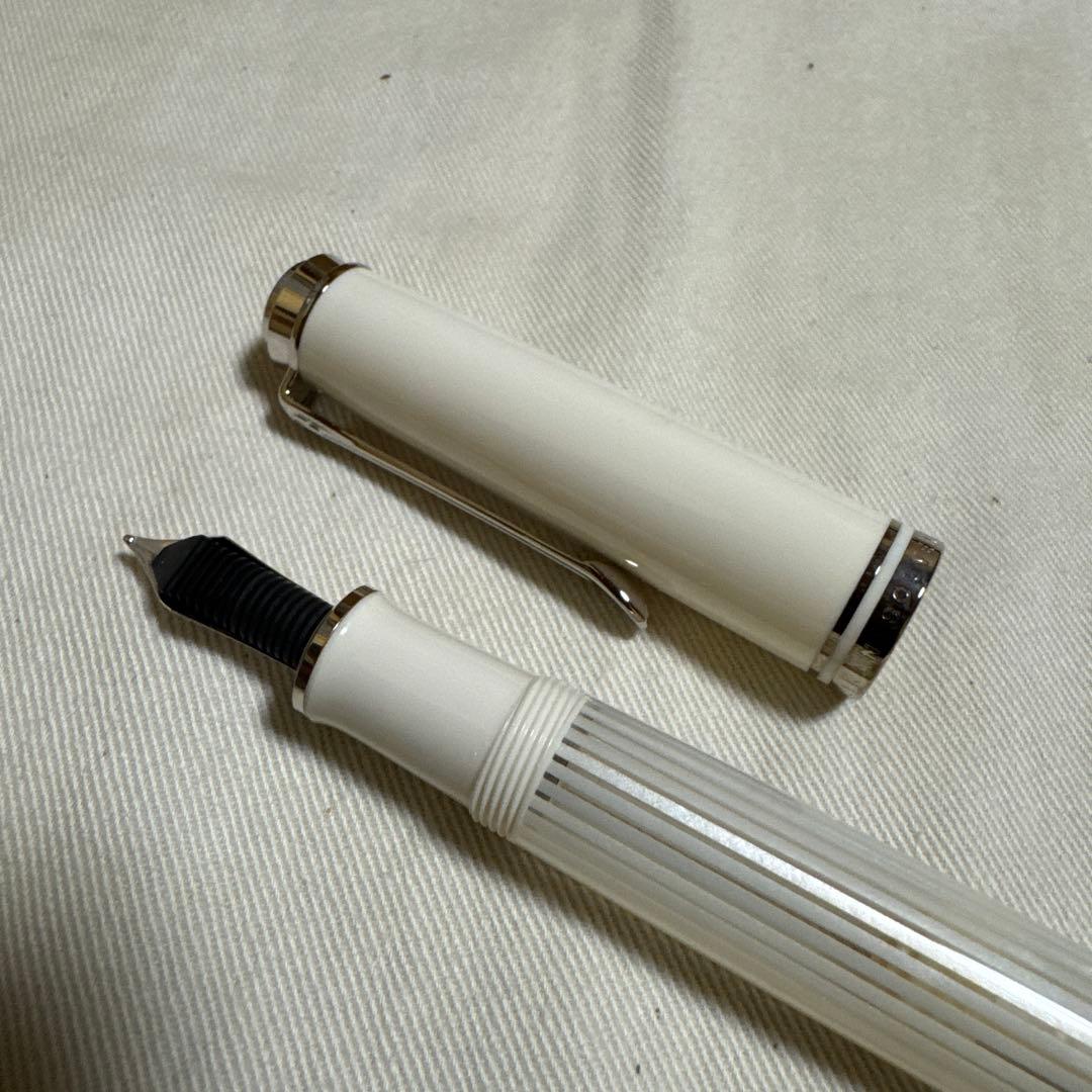 Pelikan 特別生産万年筆 M605 ホワイトストライプ ＥFニブ（極細字）