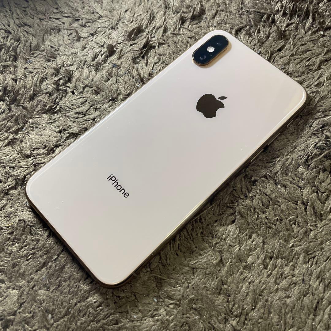 iPhone XS 64GB SIMフリー 保護フィルム & ケースつき
