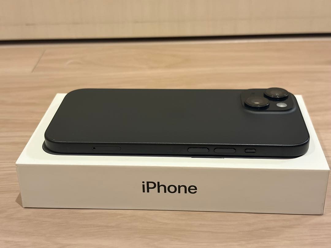 iPhone15 simフリー 128Gb