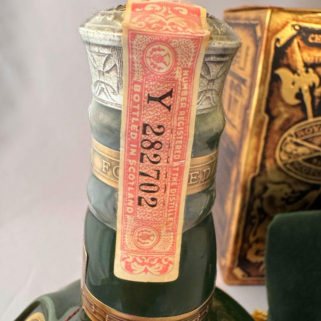 ■未開栓 ロイヤルサルート 21年 陶器 700ml　1,324g 　G714