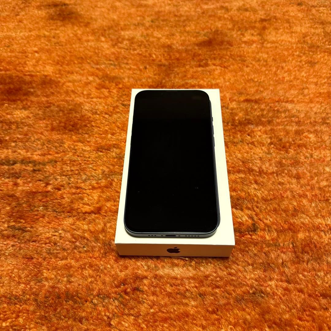 Apple iPhone 13 本体　ブラック　256 GB 箱あり