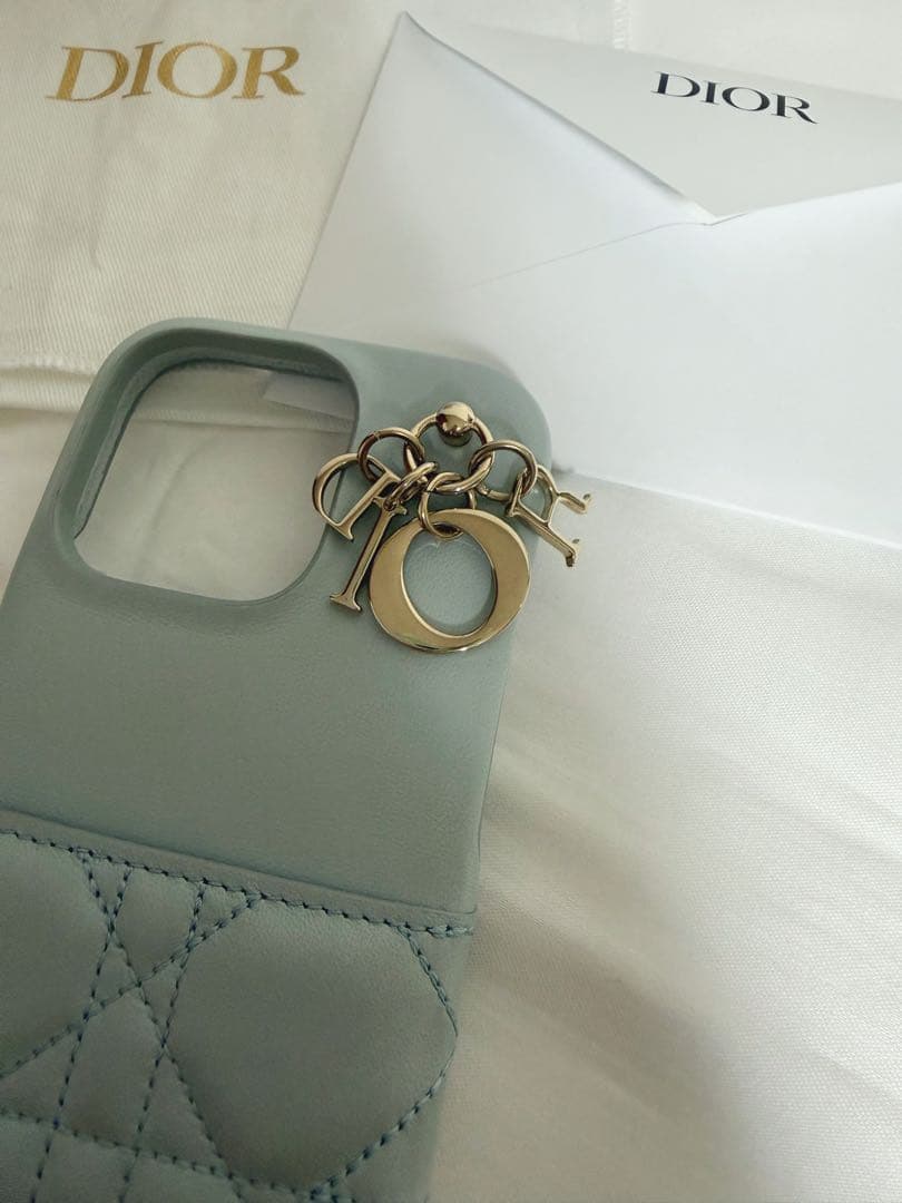 Dior キルティングレザー iPhone16proケース