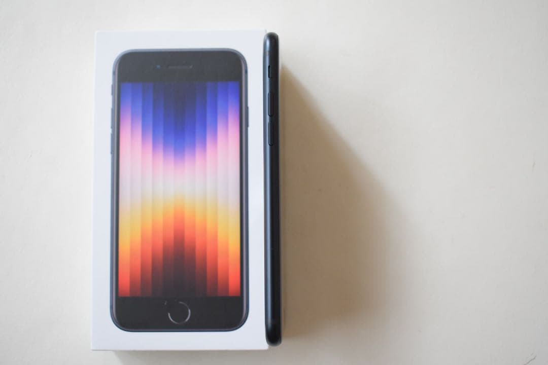 当日発送 新品 未使用iPhone SE 第3世代 64GB ミッドナイト
